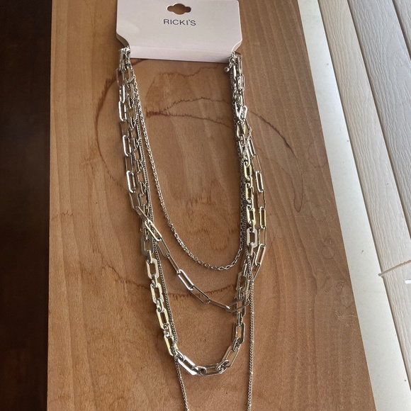 3/$15 Rickis layered silver chain - Picture 1 of 1